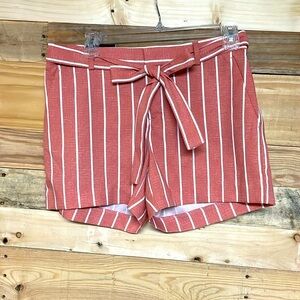 Banana Republic 4” rust color with white stripes bag shorts size 2 with pockets